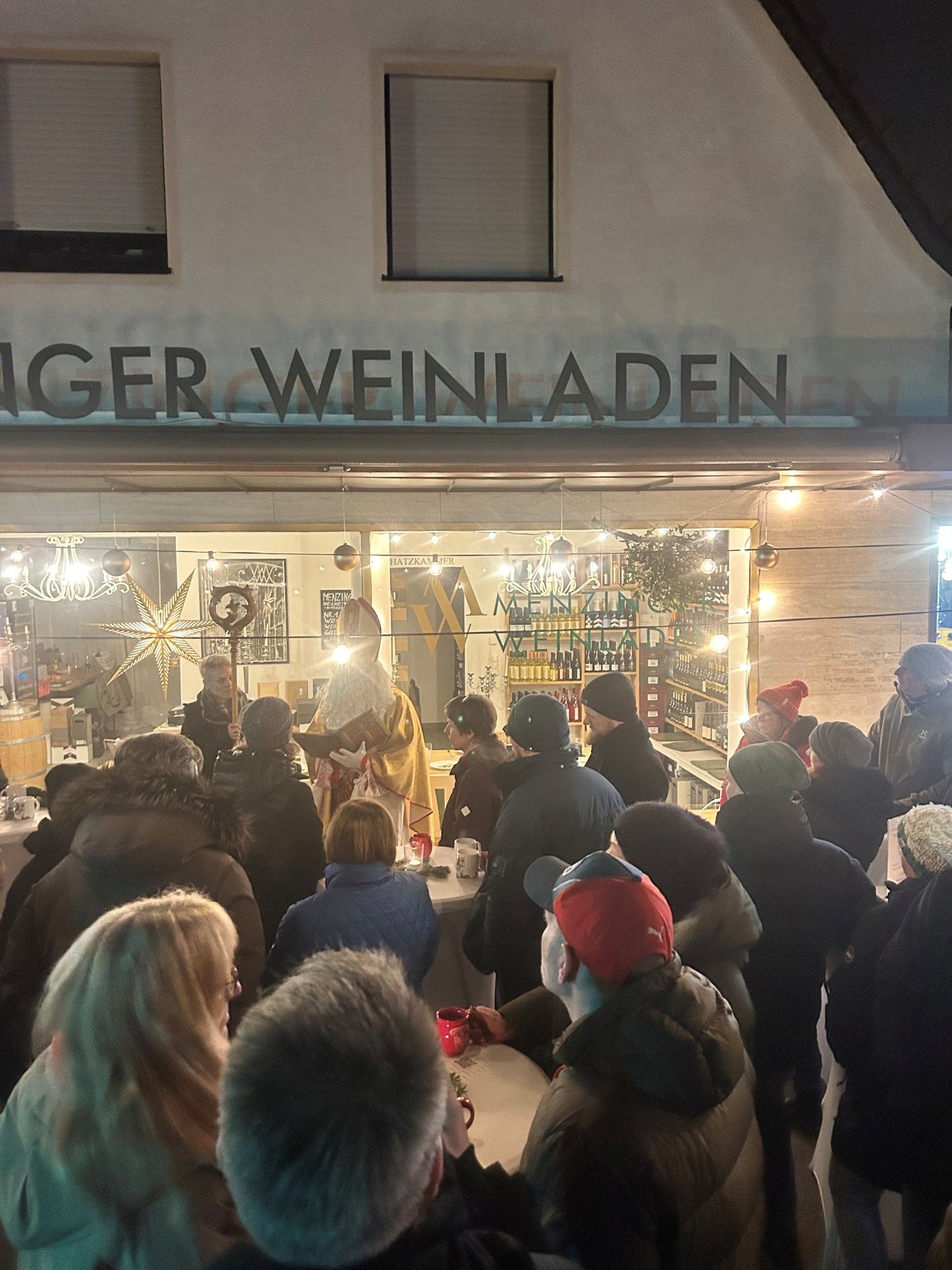 2. Glühstand`l am Menzinger Weinladen - 10. bis 12.12. Menzinga Winzerglühwein - EINTRITT FREI